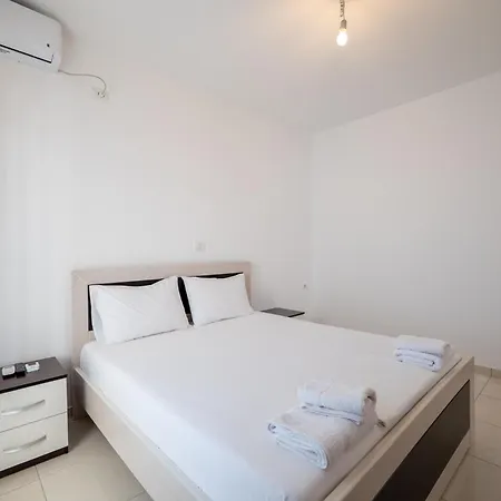 Aktea Apartment *